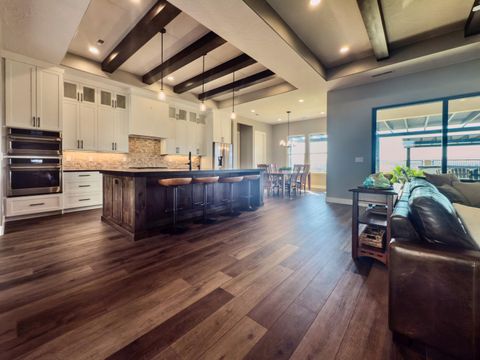 Tiny photo for 25 N Highland Parkway, Washington, UT 84780 (MLS # 25-265751)