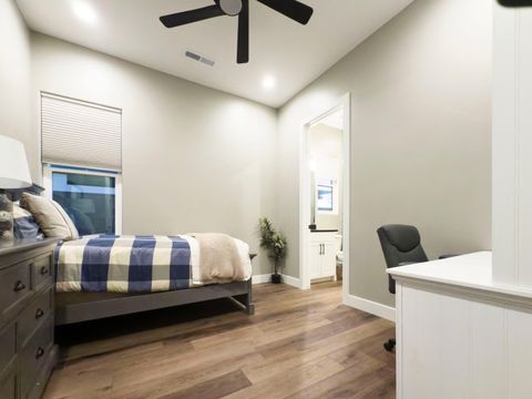 Tiny photo for 25 N Highland Parkway, Washington, UT 84780 (MLS # 25-265751)