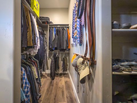 Tiny photo for 25 N Highland Parkway, Washington, UT 84780 (MLS # 25-265751)