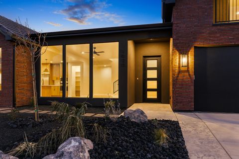 Tiny photo for 1023 N Falcon Ridge View, Hurricane, UT 84737 (MLS # 26-273429)