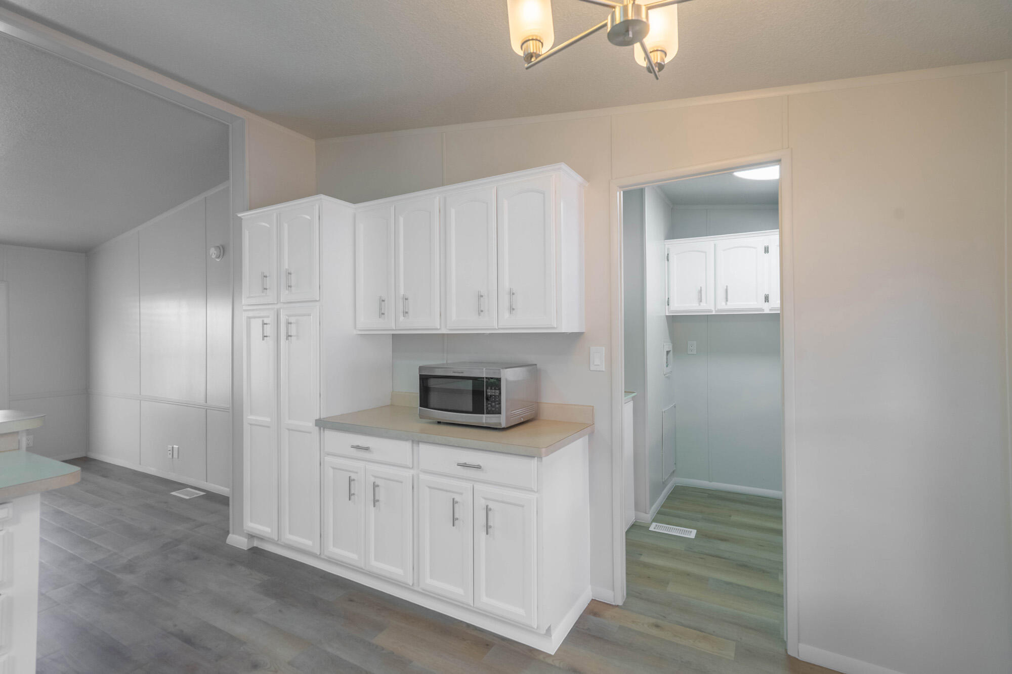 LAVA BLUFF MOBILE HOME PARK - Residential