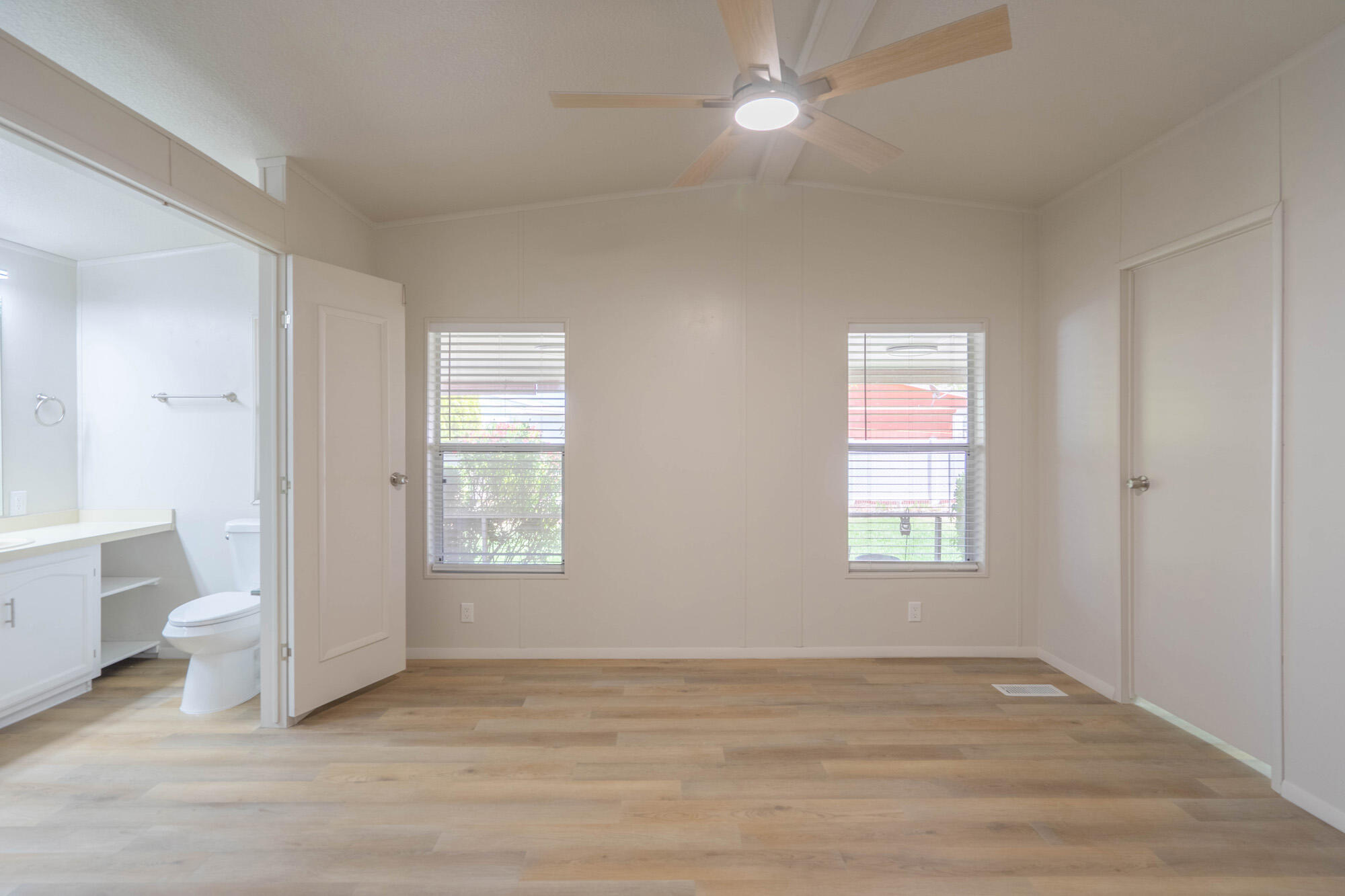LAVA BLUFF MOBILE HOME PARK - Residential