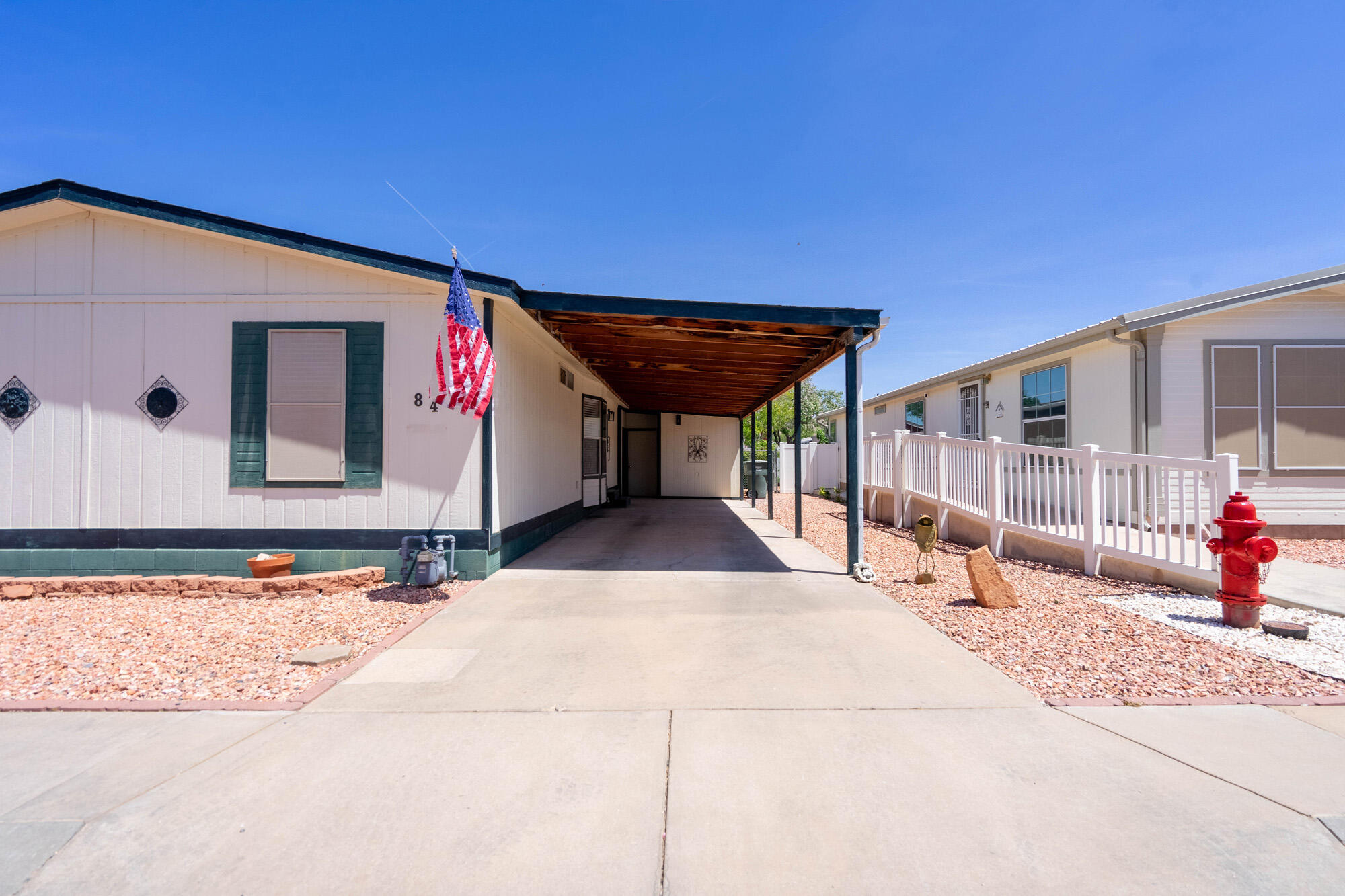 LAVA BLUFF MOBILE HOME PARK - Residential