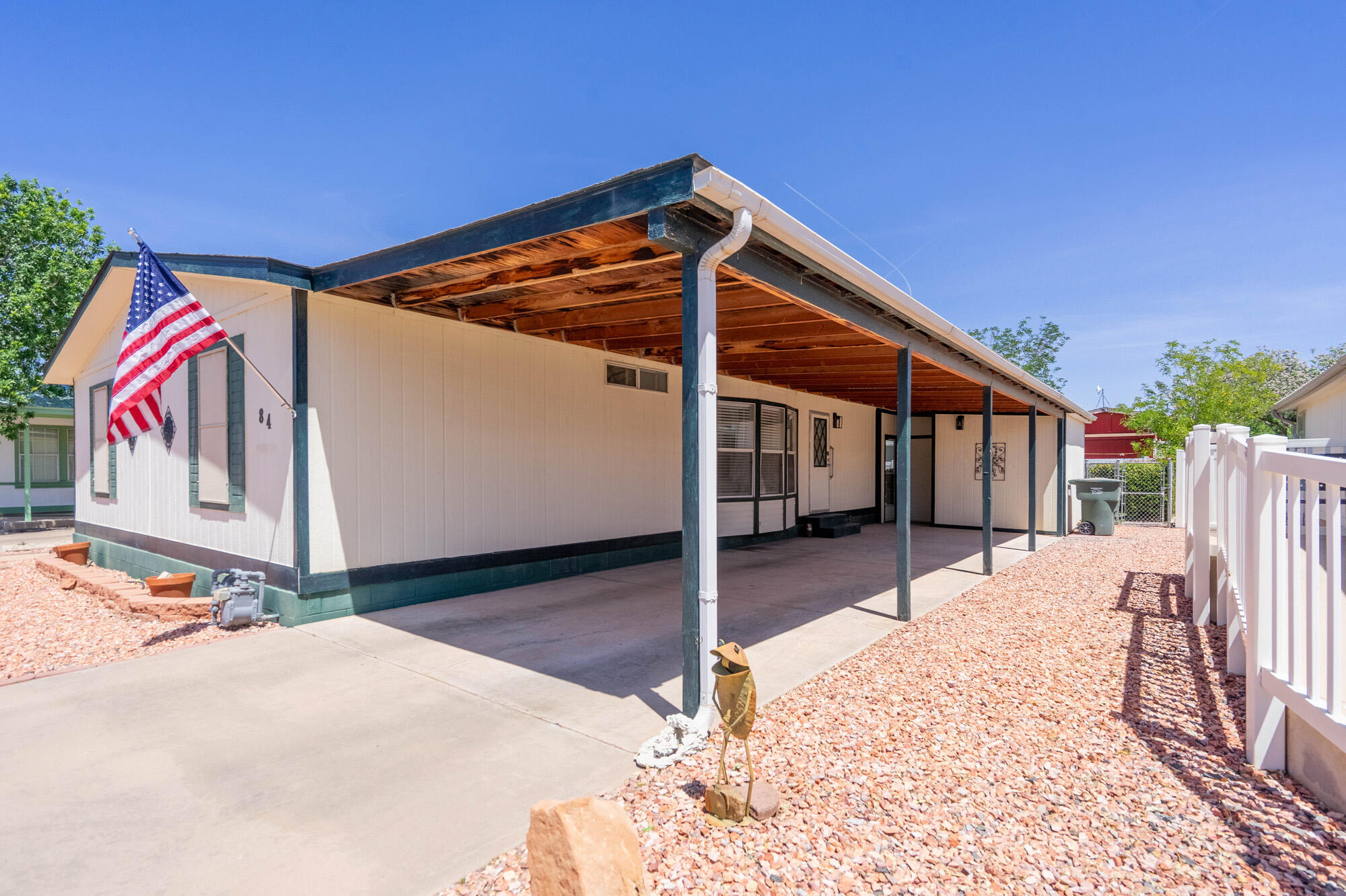 LAVA BLUFF MOBILE HOME PARK - Residential