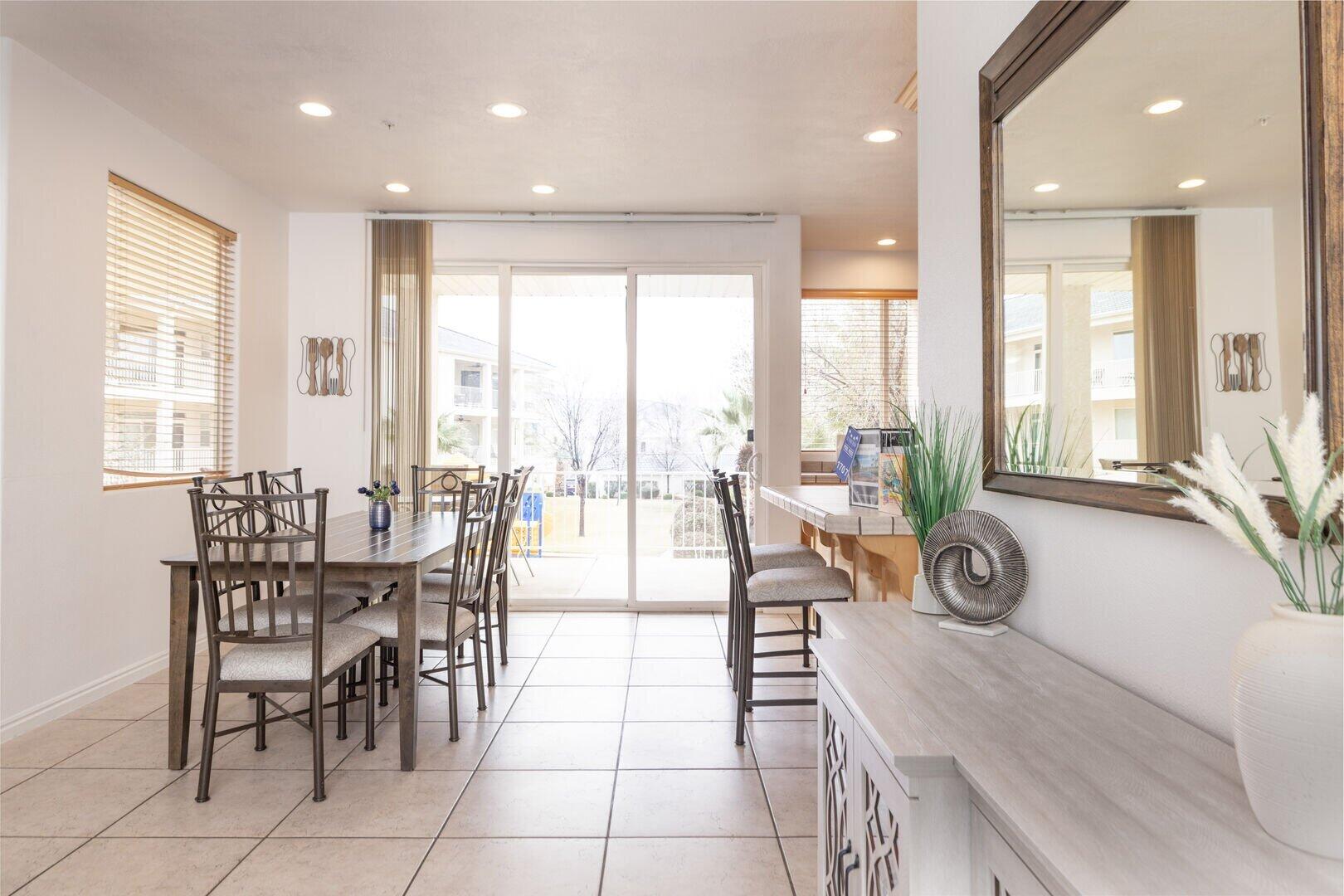 LAS PALMAS RESORT CONDOS - Residential