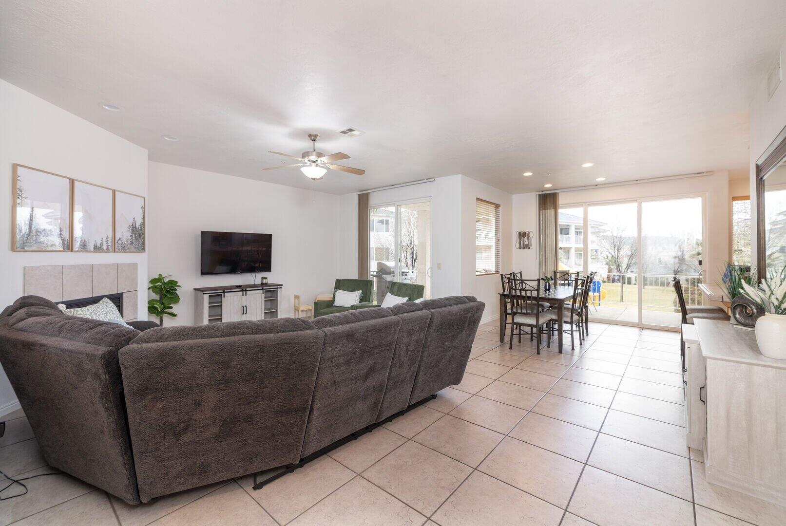 LAS PALMAS RESORT CONDOS - Residential