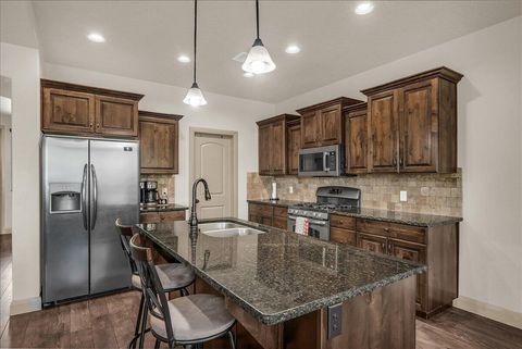 Tiny photo for 3636 S 2910 E, Saint George, UT 84790 (MLS # 26-271271)