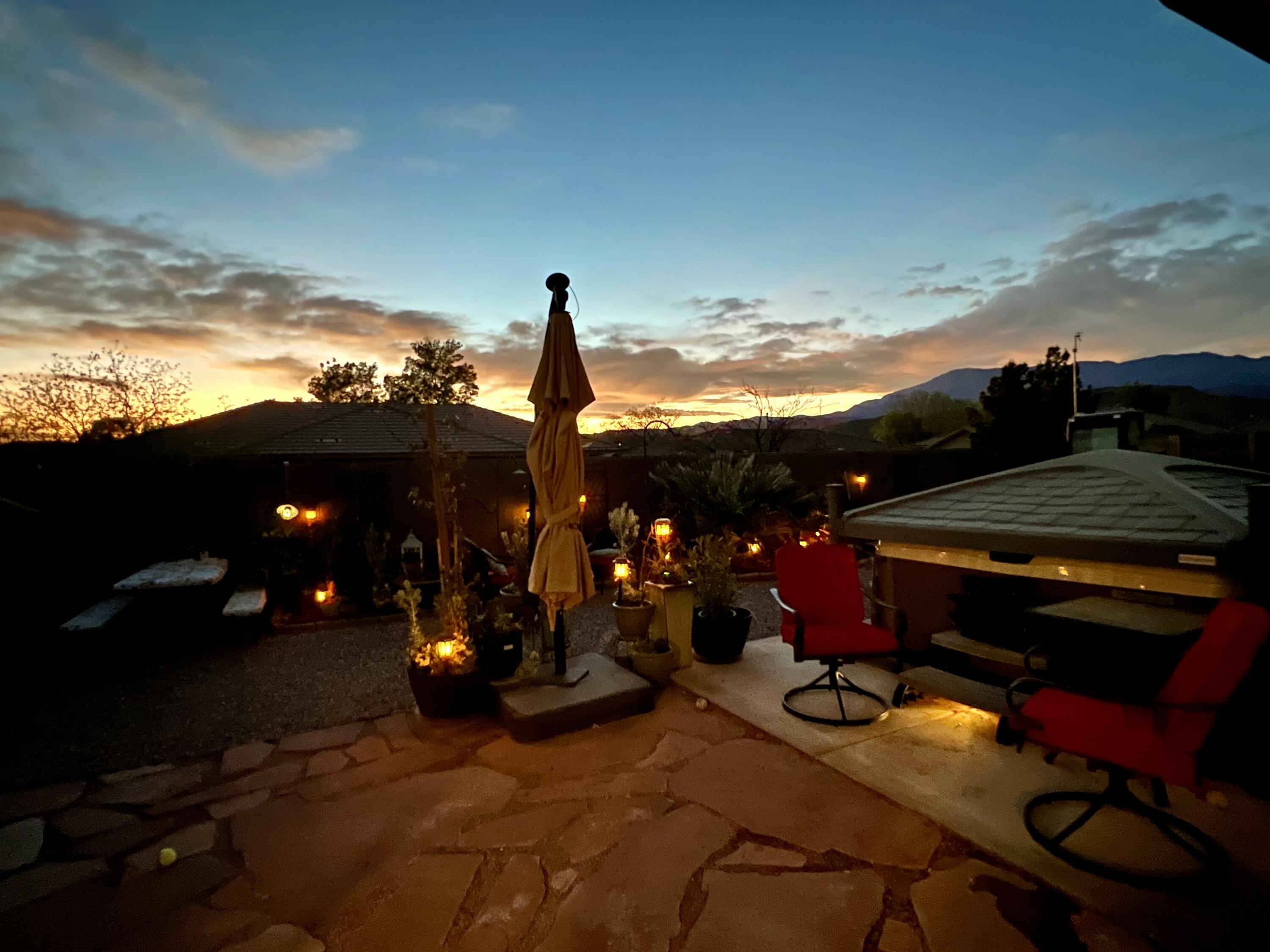 LAVA KNOLLS - Residential