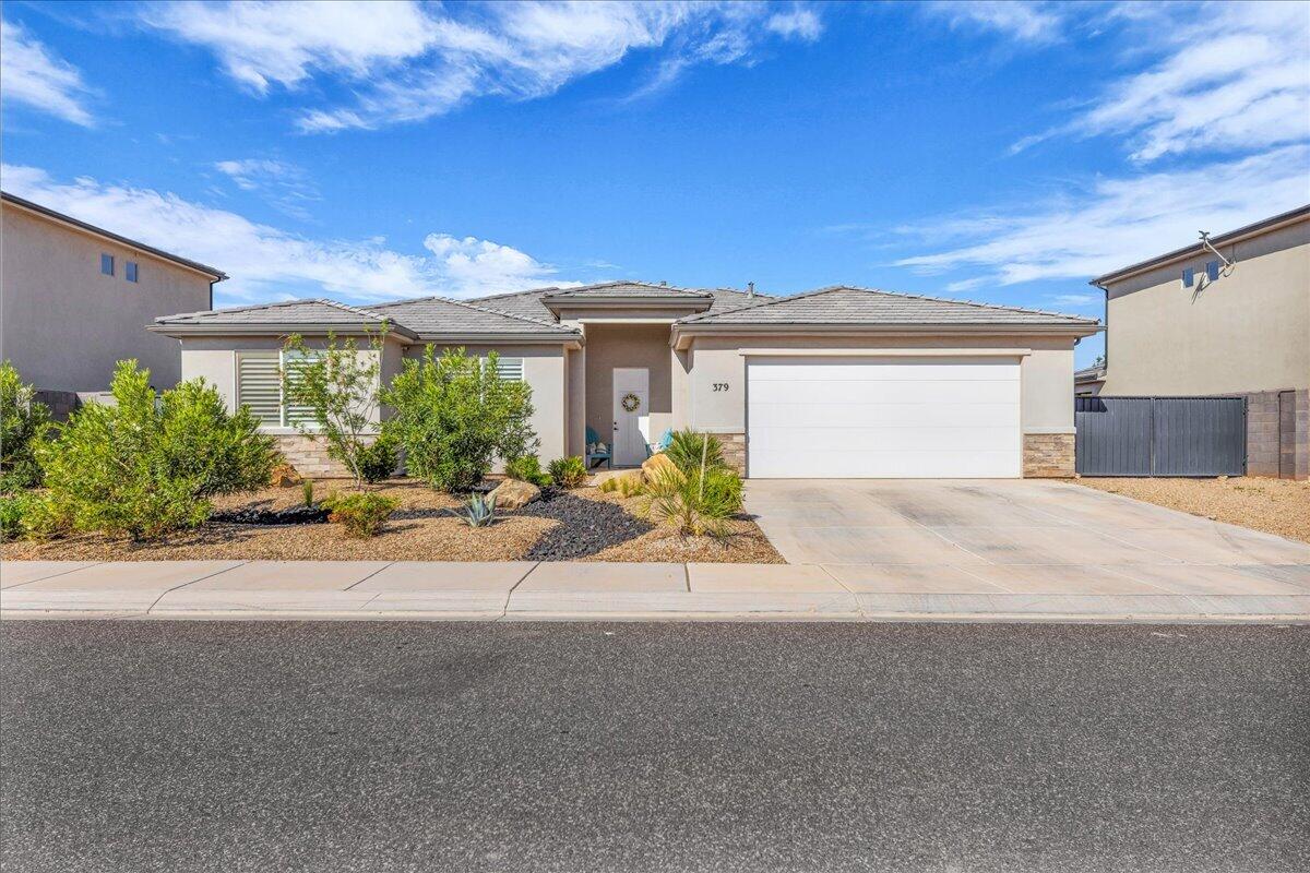 LAVA KNOLLS - Residential