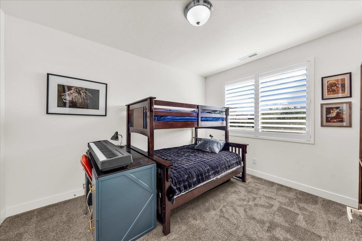 LAVA KNOLLS - Residential