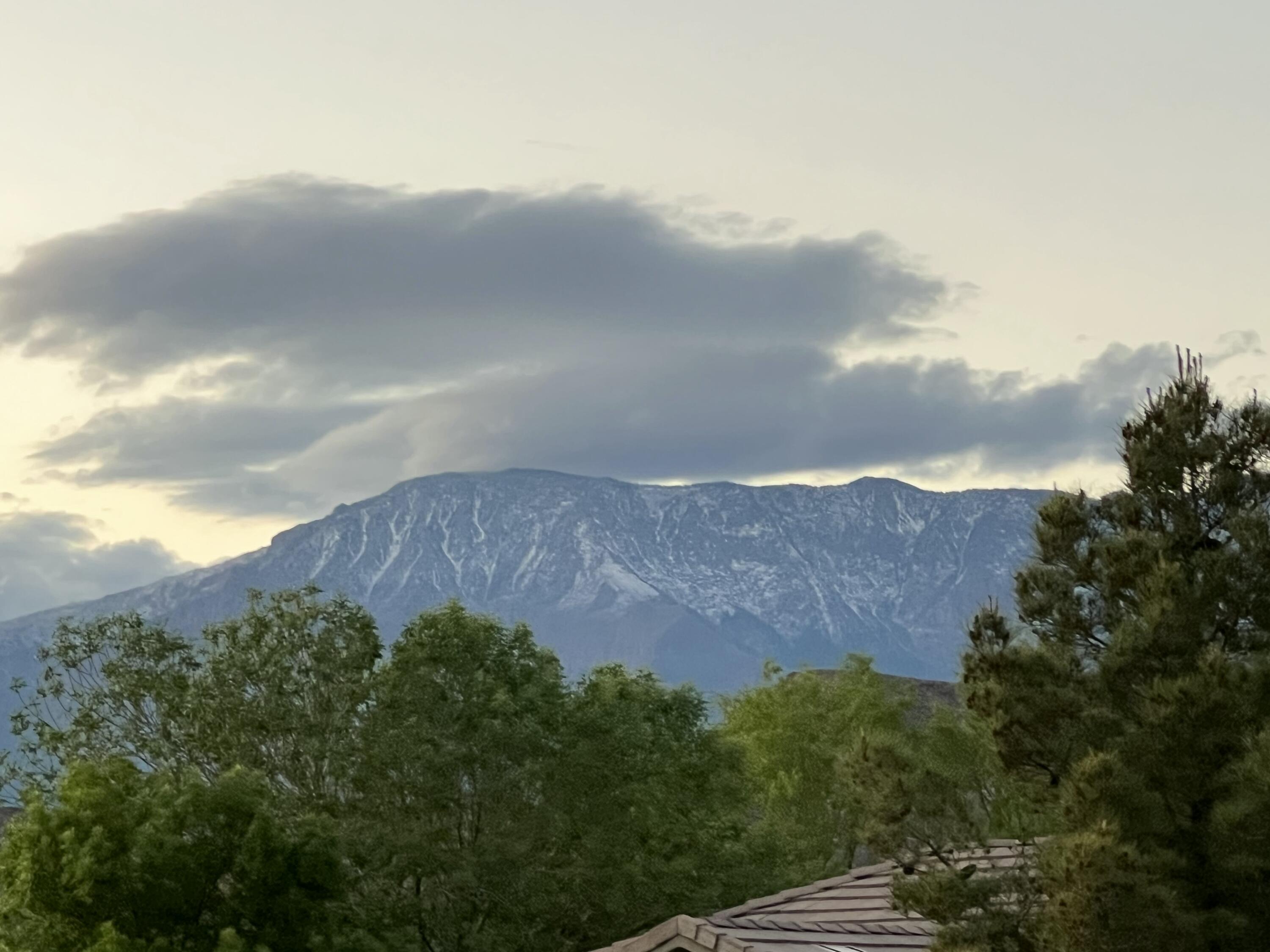 LAVA KNOLLS - Residential