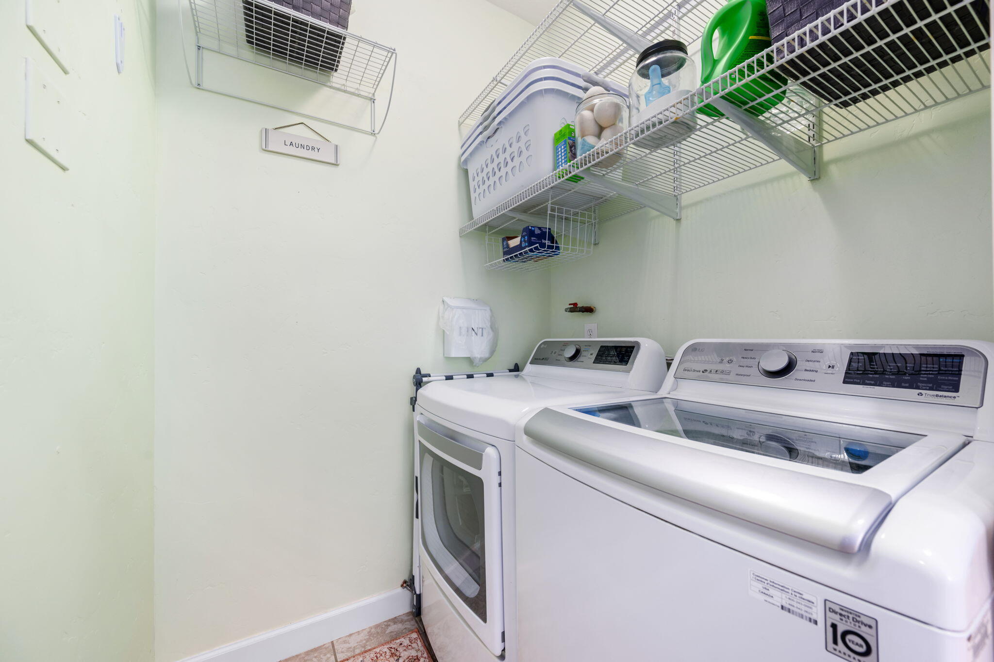 CLIFF SHADOW - Residential