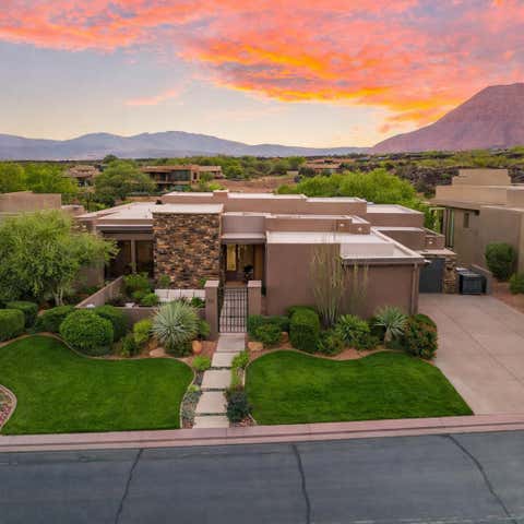 Photo of 3052 Snow Canyon Parkway 98 #98, Saint George, UT 84770 (MLS # 26-273107)