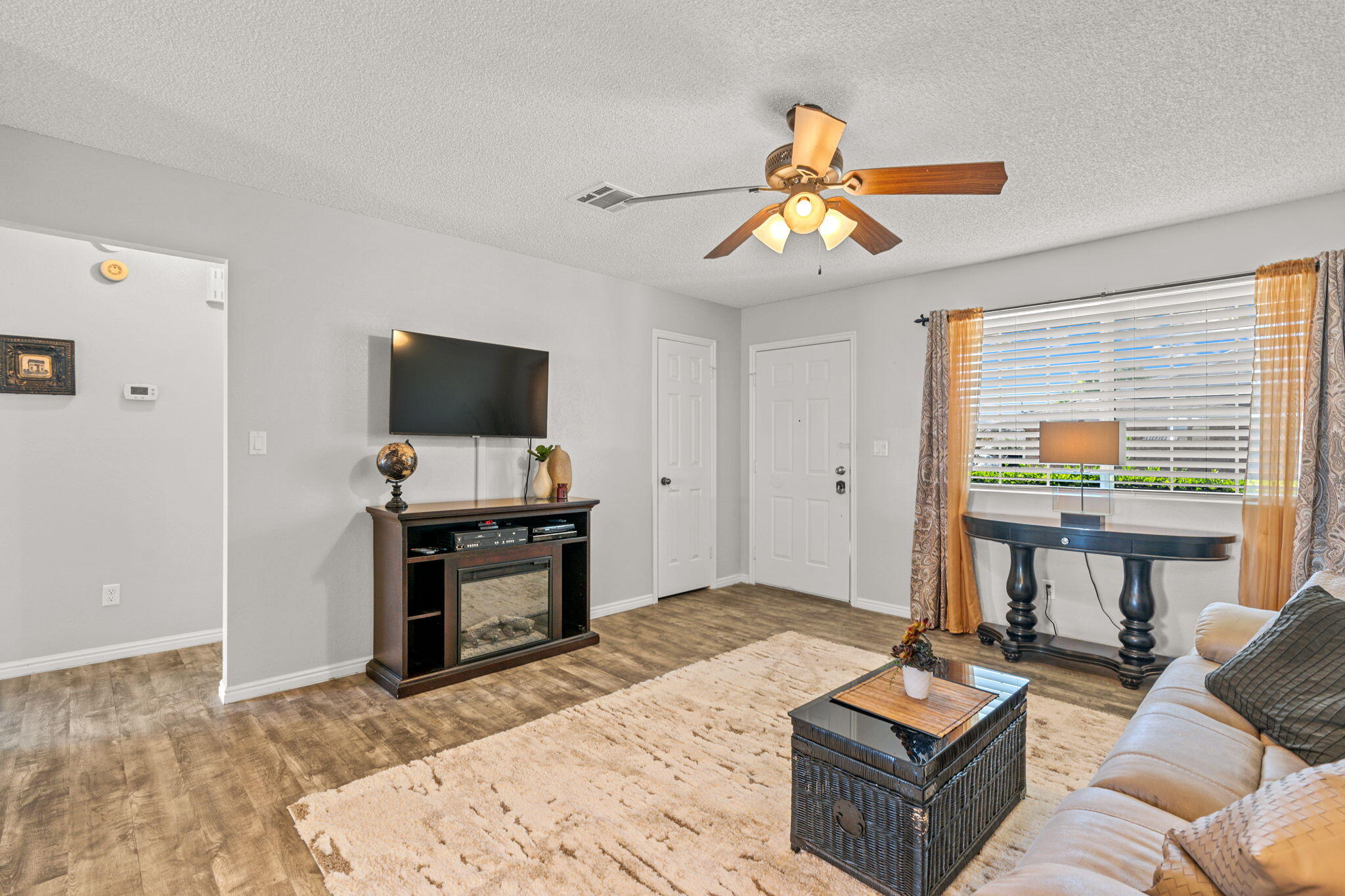 ROYAL VILLAGE TOWNHOMES - Residential