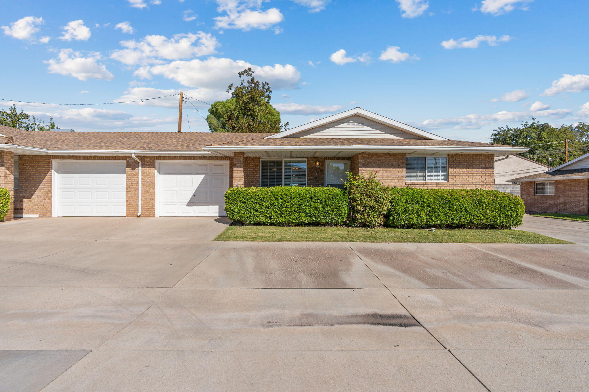 ROYAL VILLAGE TOWNHOMES - Residential