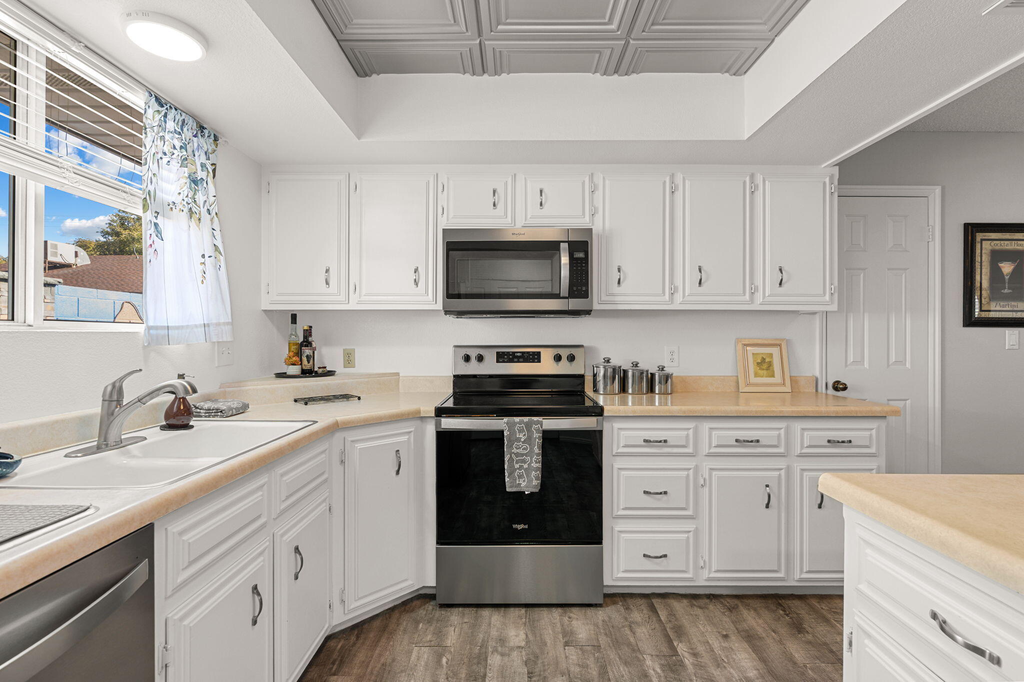 ROYAL VILLAGE TOWNHOMES - Residential