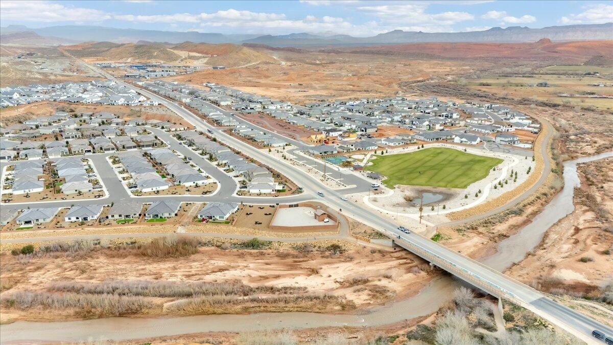 RED TRAILS SUNRISE VALLEY - Residential