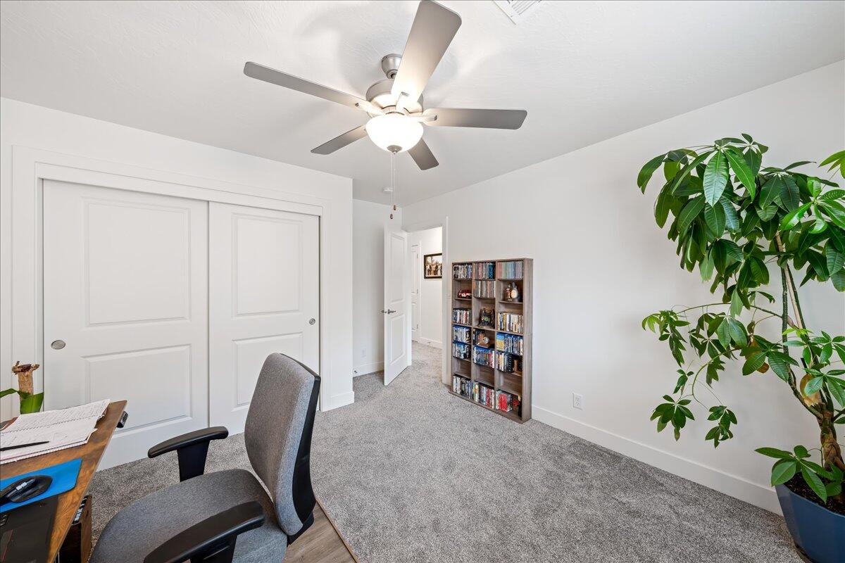 RED TRAILS SUNRISE VALLEY - Residential