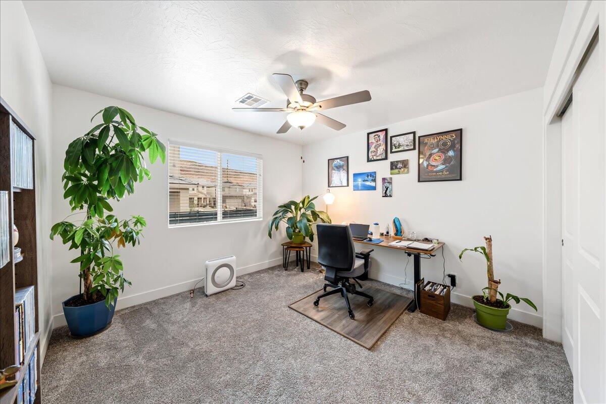 RED TRAILS SUNRISE VALLEY - Residential