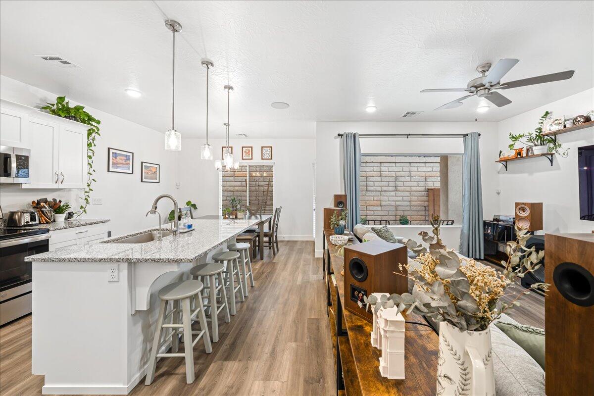 RED TRAILS SUNRISE VALLEY - Residential