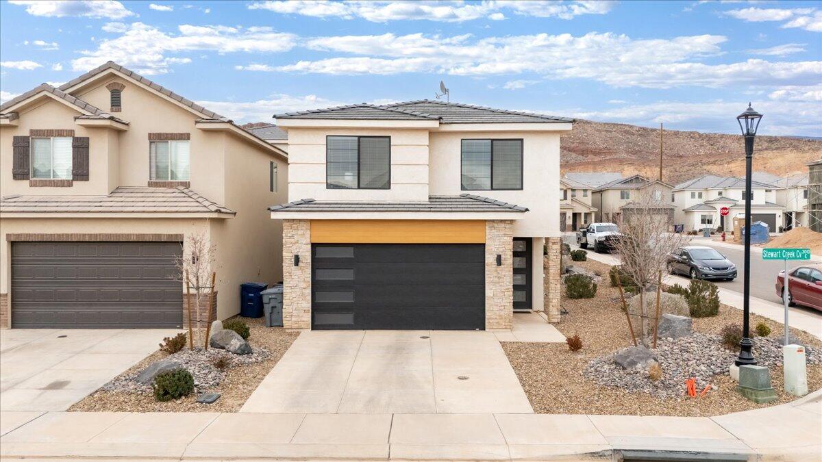 RED TRAILS SUNRISE VALLEY - Residential