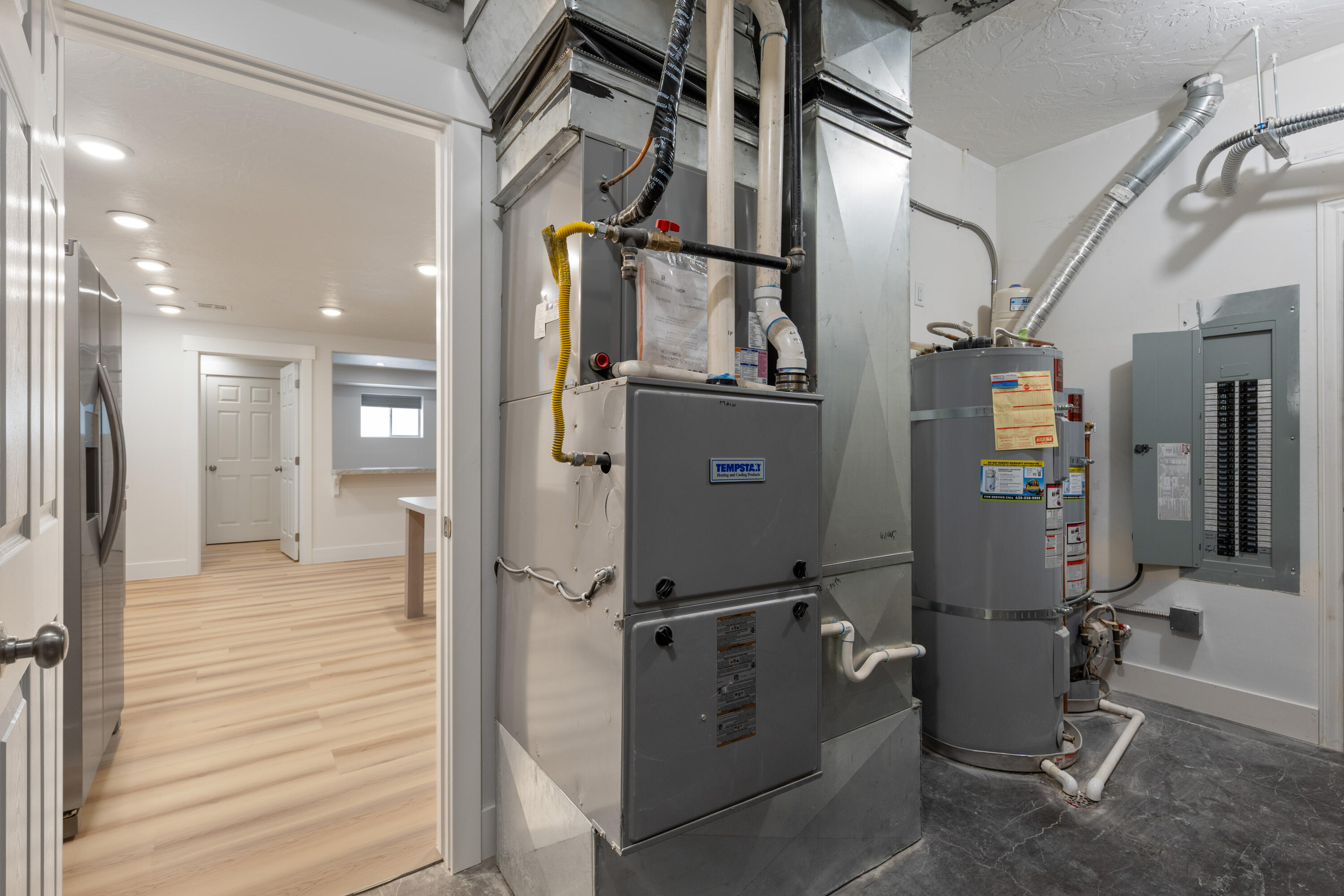 DIAMOND VALLEY ACRES - Residential