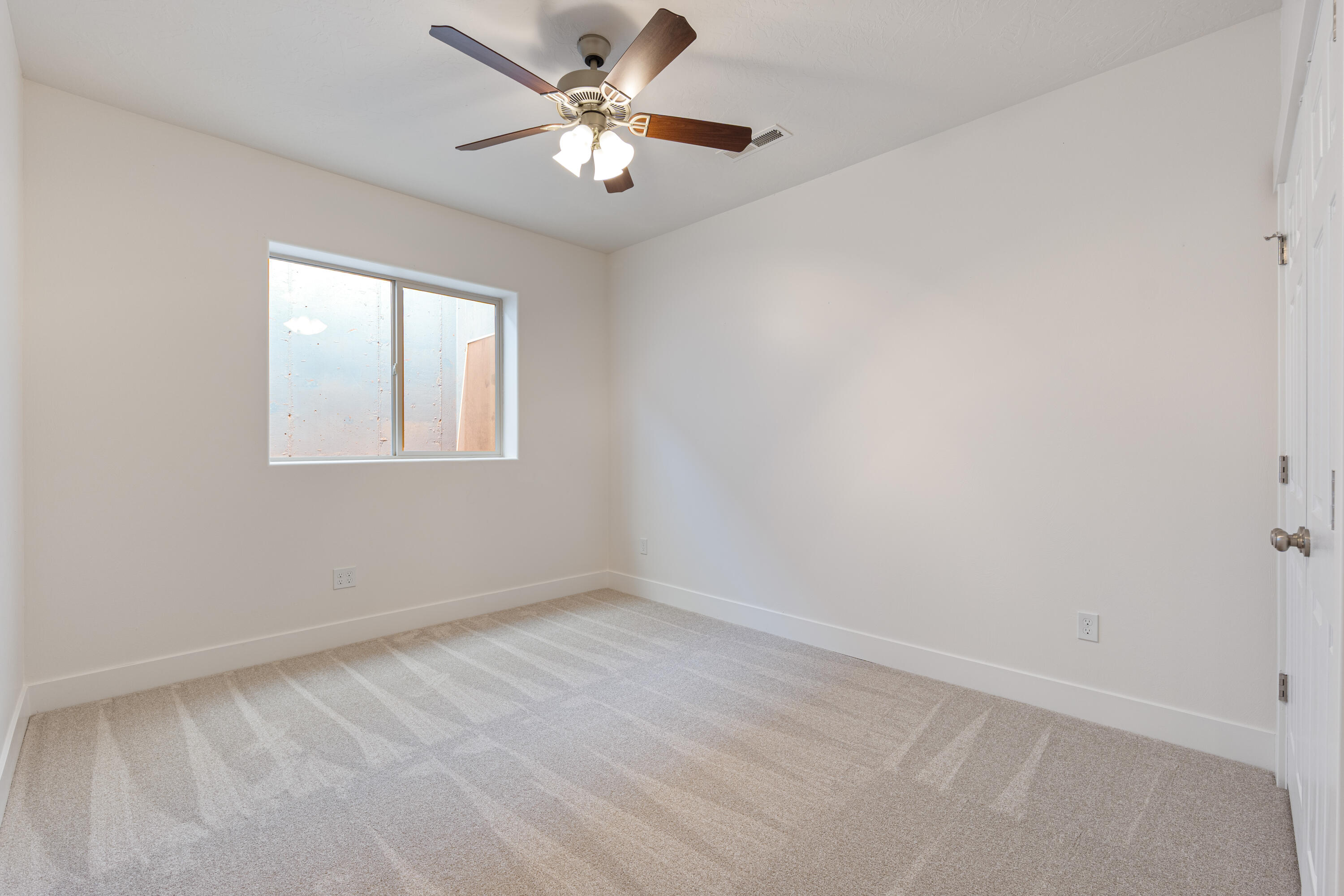 DIAMOND VALLEY ACRES - Residential