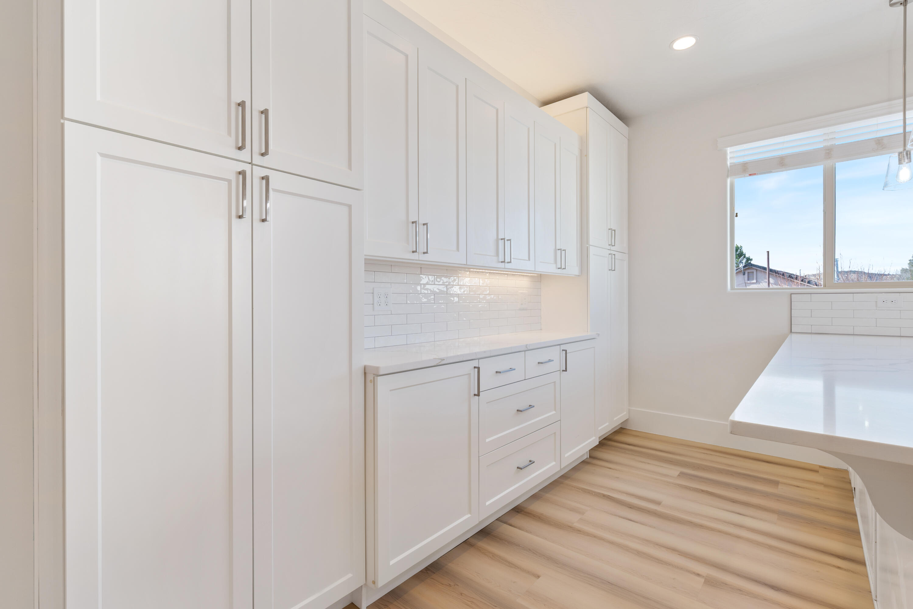 DIAMOND VALLEY ACRES - Residential