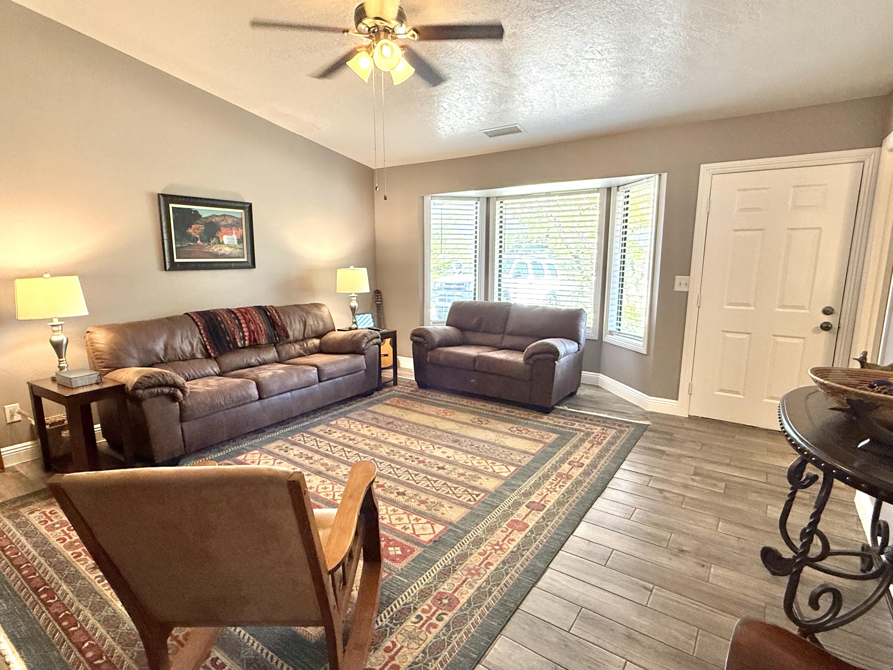 BLOOMINGTON HILLS - Residential