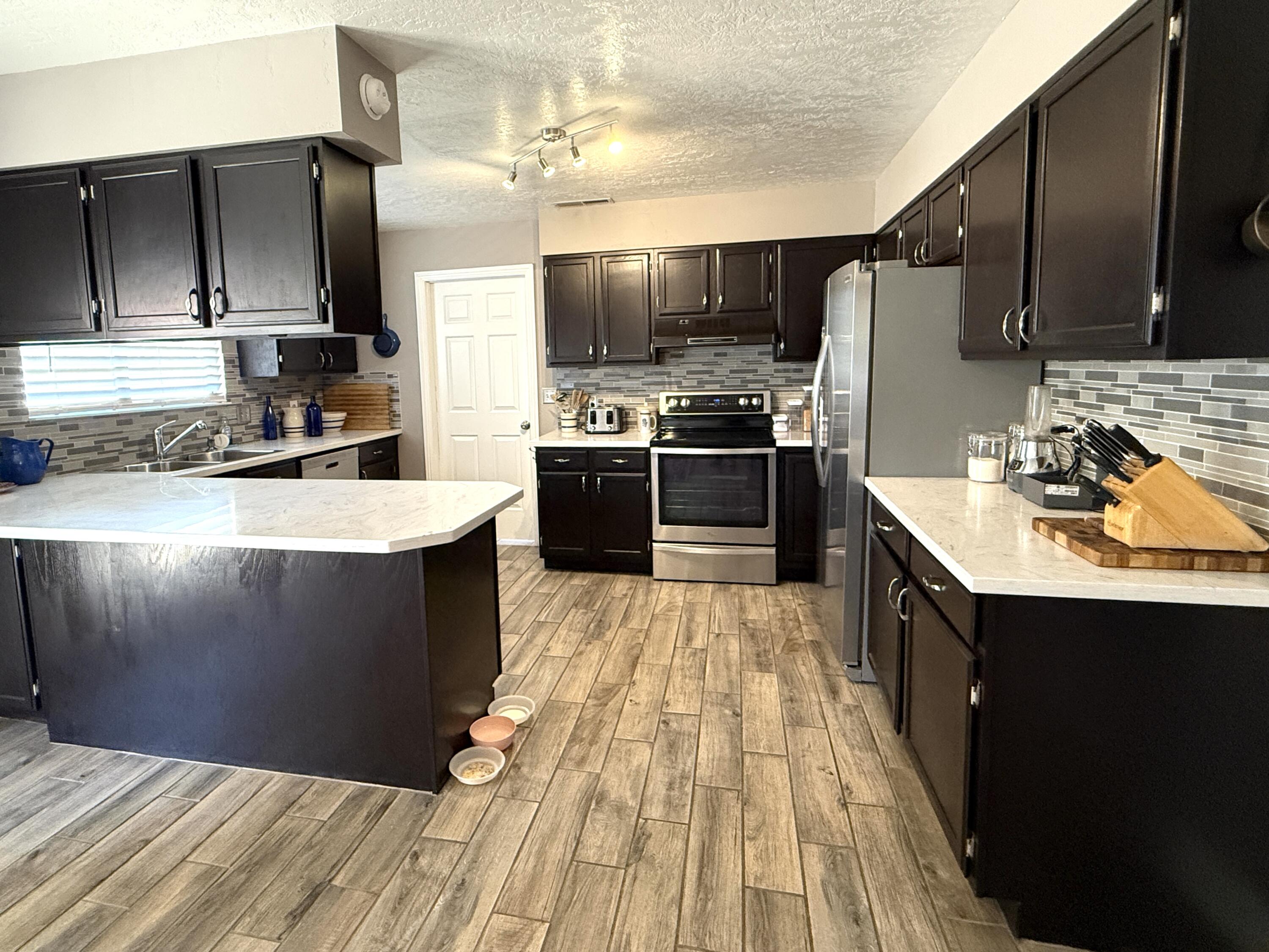 BLOOMINGTON HILLS - Residential