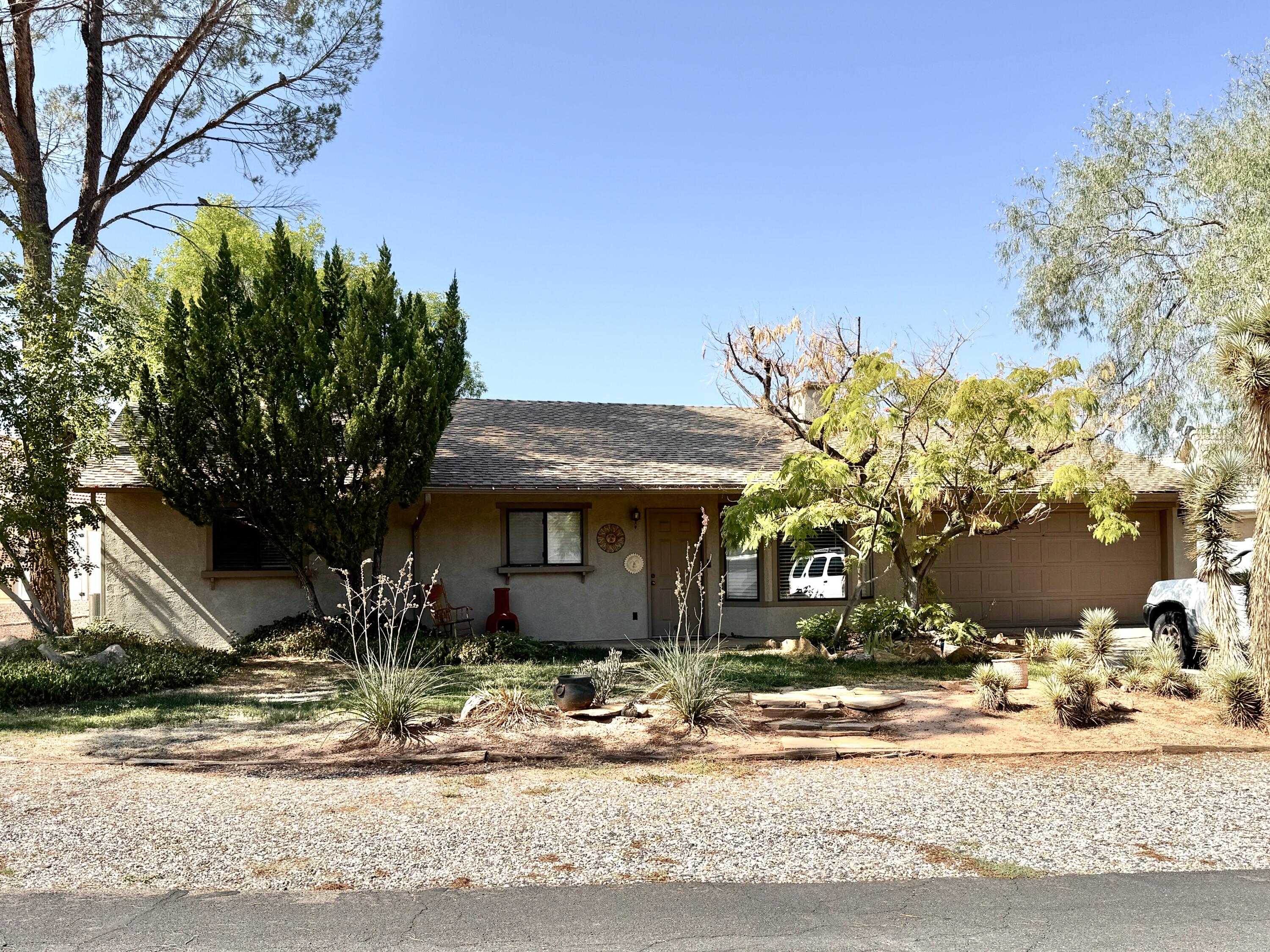 BLOOMINGTON HILLS - Residential