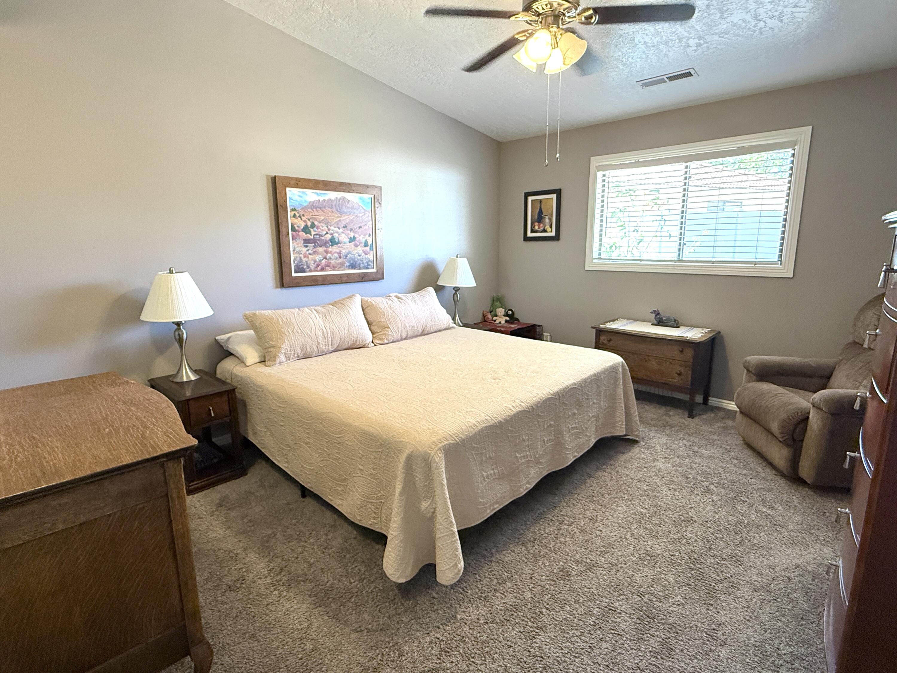 BLOOMINGTON HILLS - Residential