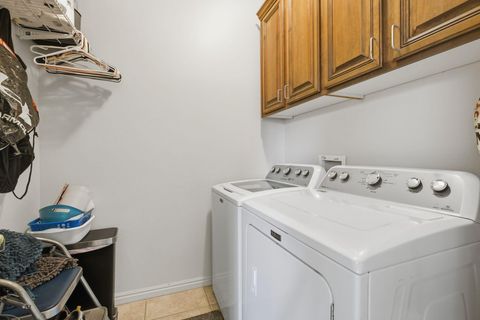 Tiny photo for 2182 N CANYON GREENS DR, Washington, UT 84780 (MLS # 26-268031)