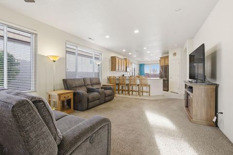 Tiny photo for 2182 N CANYON GREENS DR, Washington, UT 84780 (MLS # 26-268031)