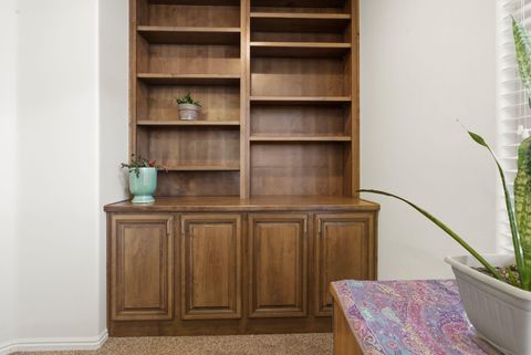 Tiny photo for 2182 N CANYON GREENS DR, Washington, UT 84780 (MLS # 26-268031)