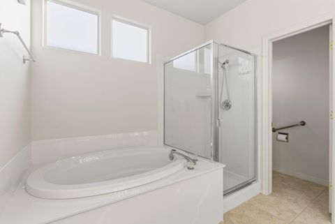 Tiny photo for 2182 N CANYON GREENS DR, Washington, UT 84780 (MLS # 26-268031)