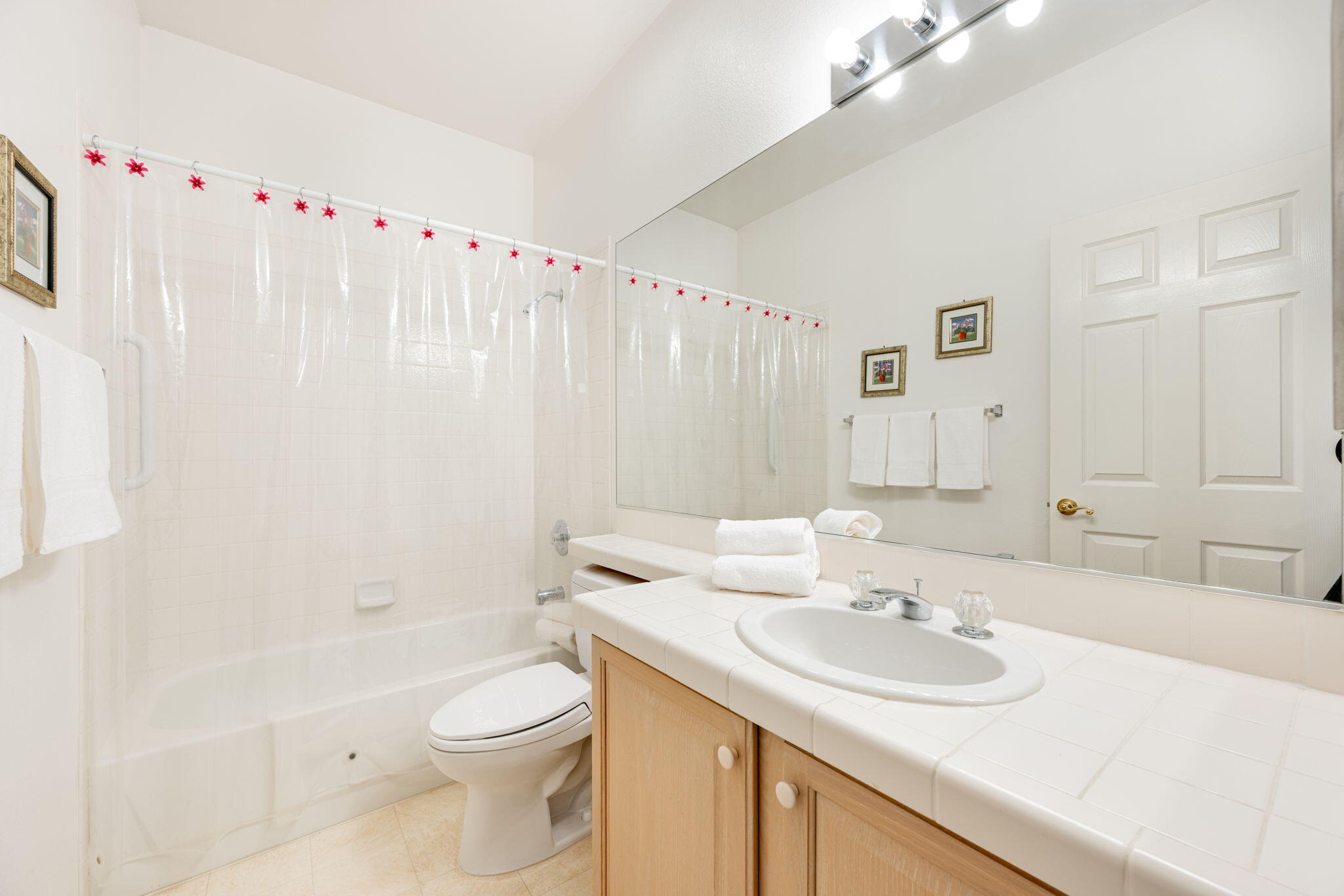 RIVER COVE TOWNHOMES - Residential