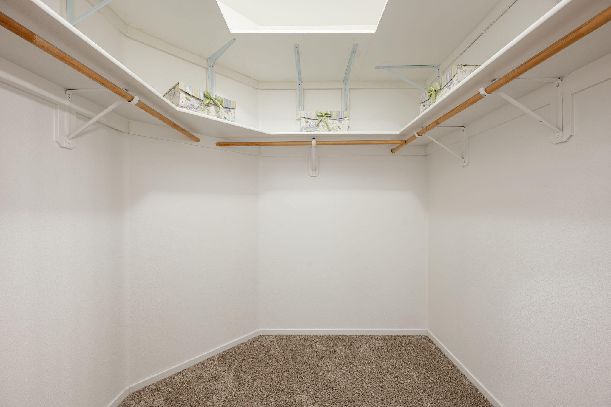 RIVER COVE TOWNHOMES - Residential