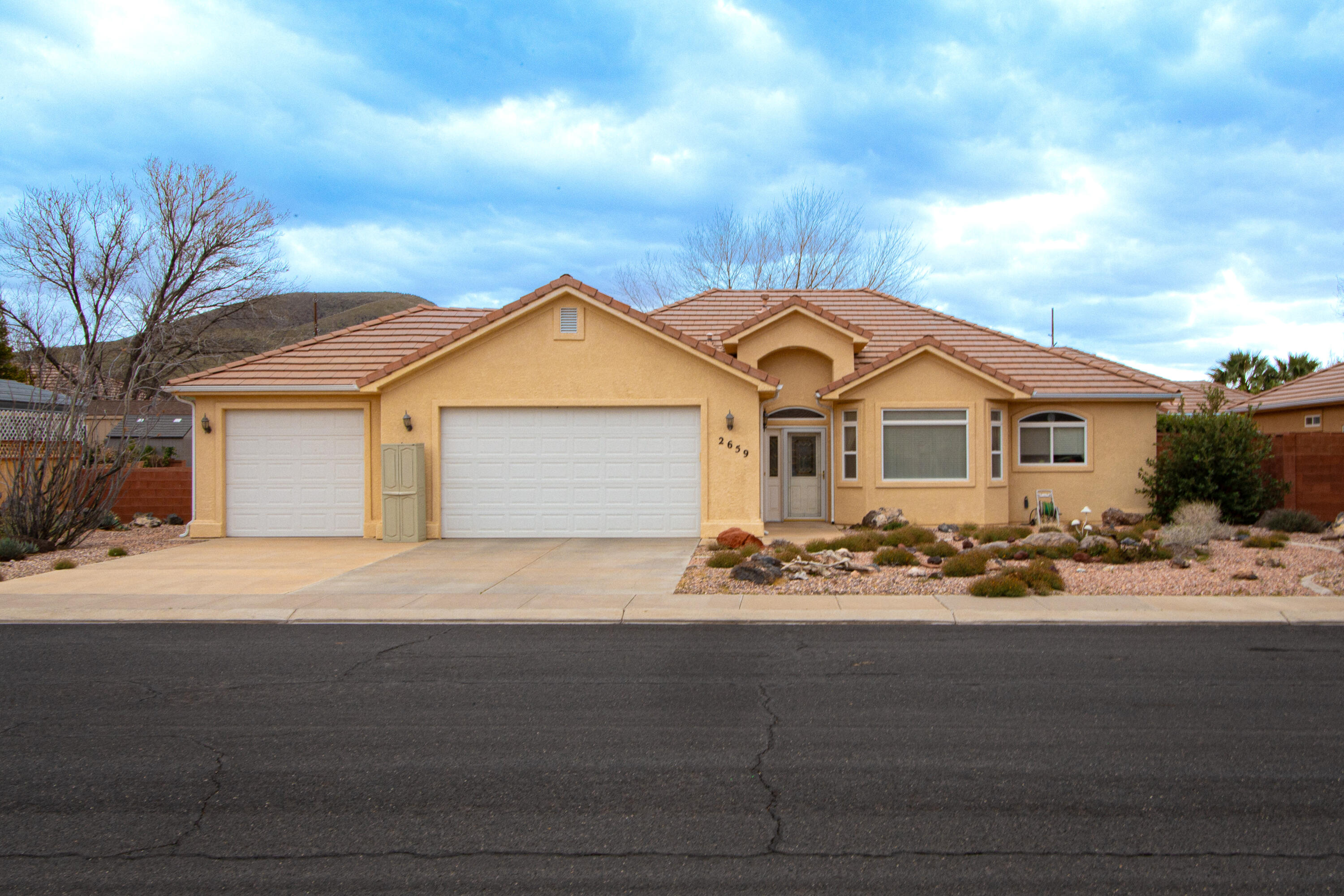 SKY RIDGE HOMESITES - Residential