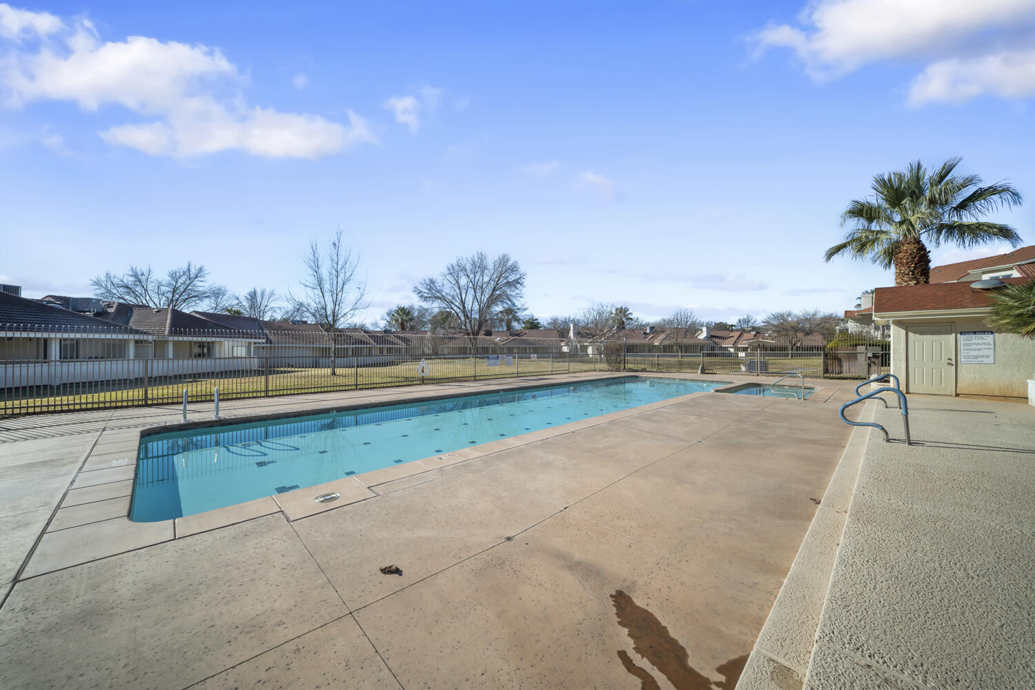 WILLOW RUN RESORT CONDOS - Residential