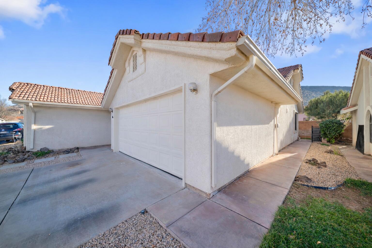 WILLOW RUN RESORT CONDOS - Residential