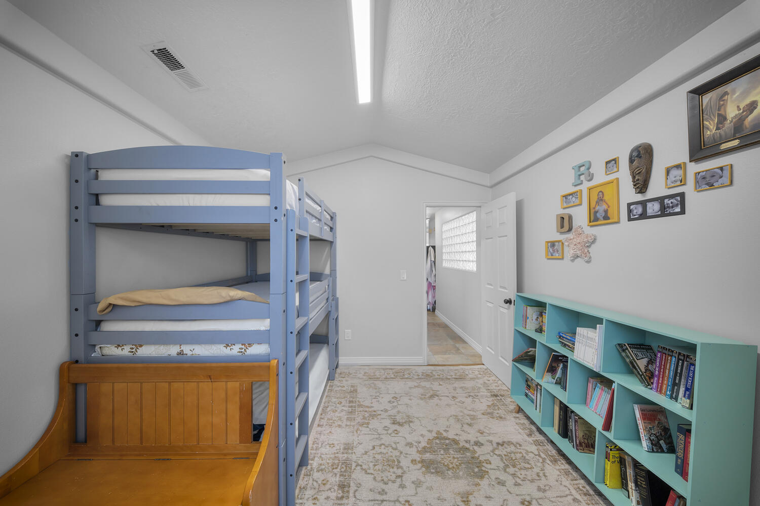 WILLOW RUN RESORT CONDOS - Residential