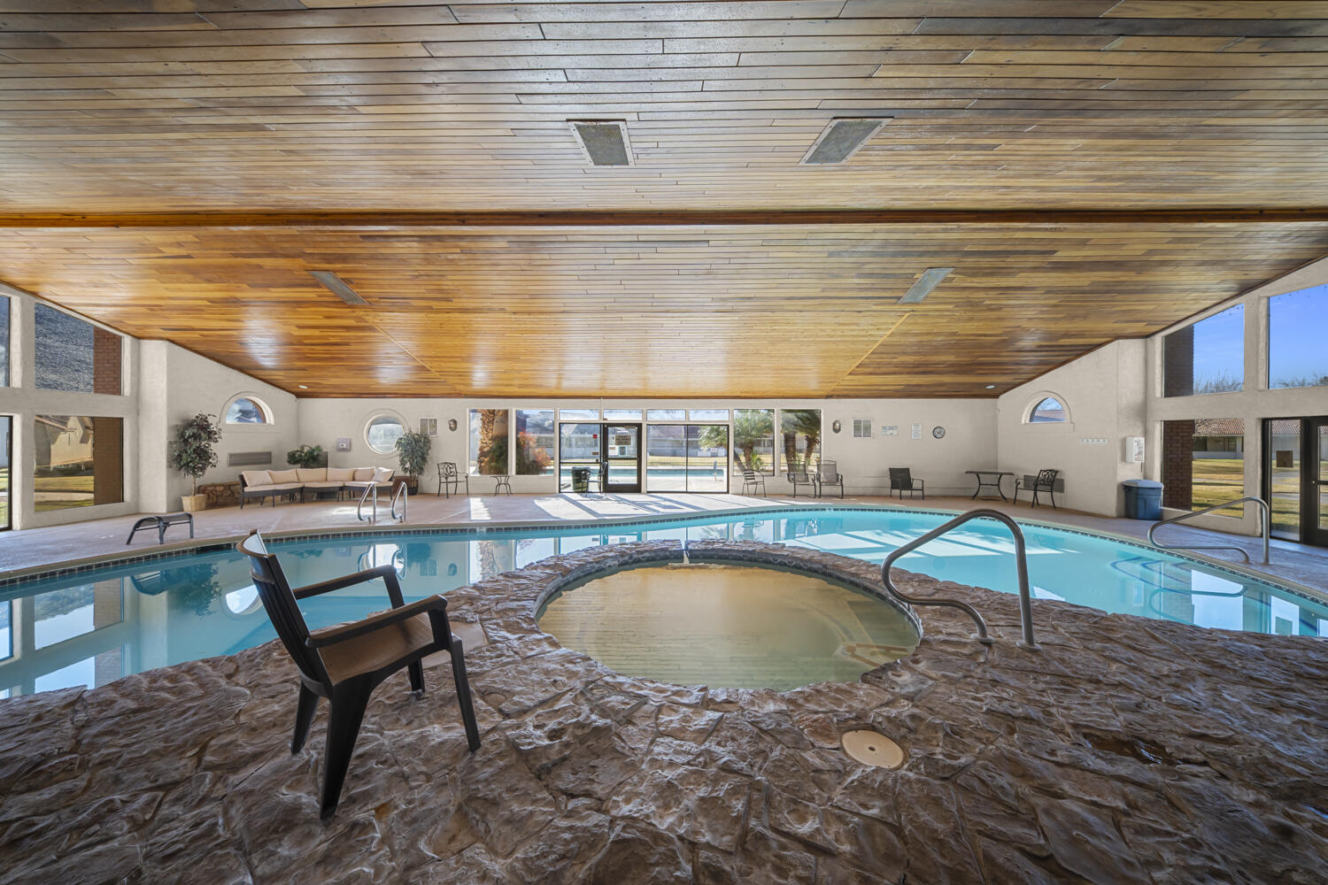 WILLOW RUN RESORT CONDOS - Residential