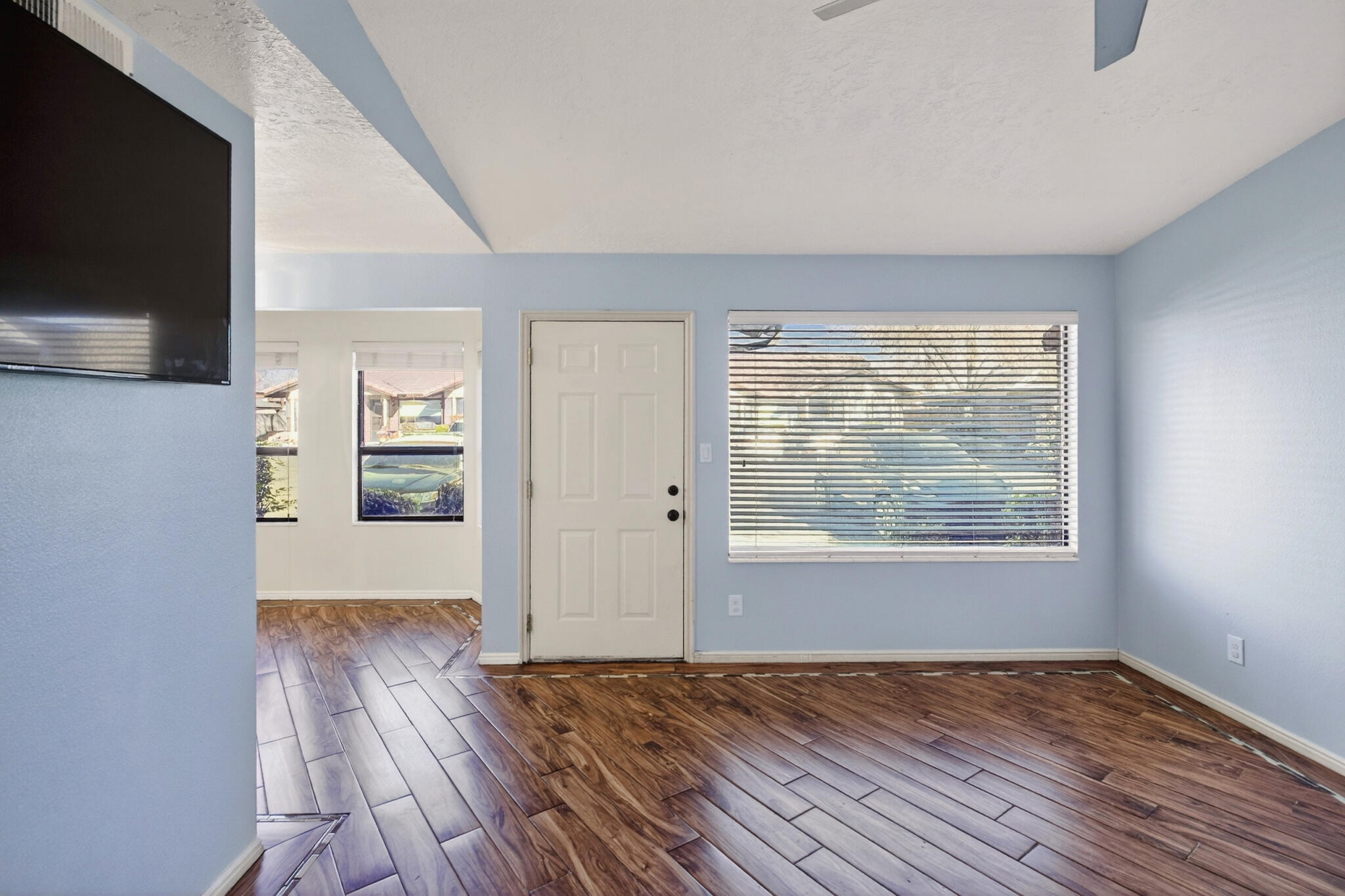 SUNNY VILLA TOWNHOMES - Residential