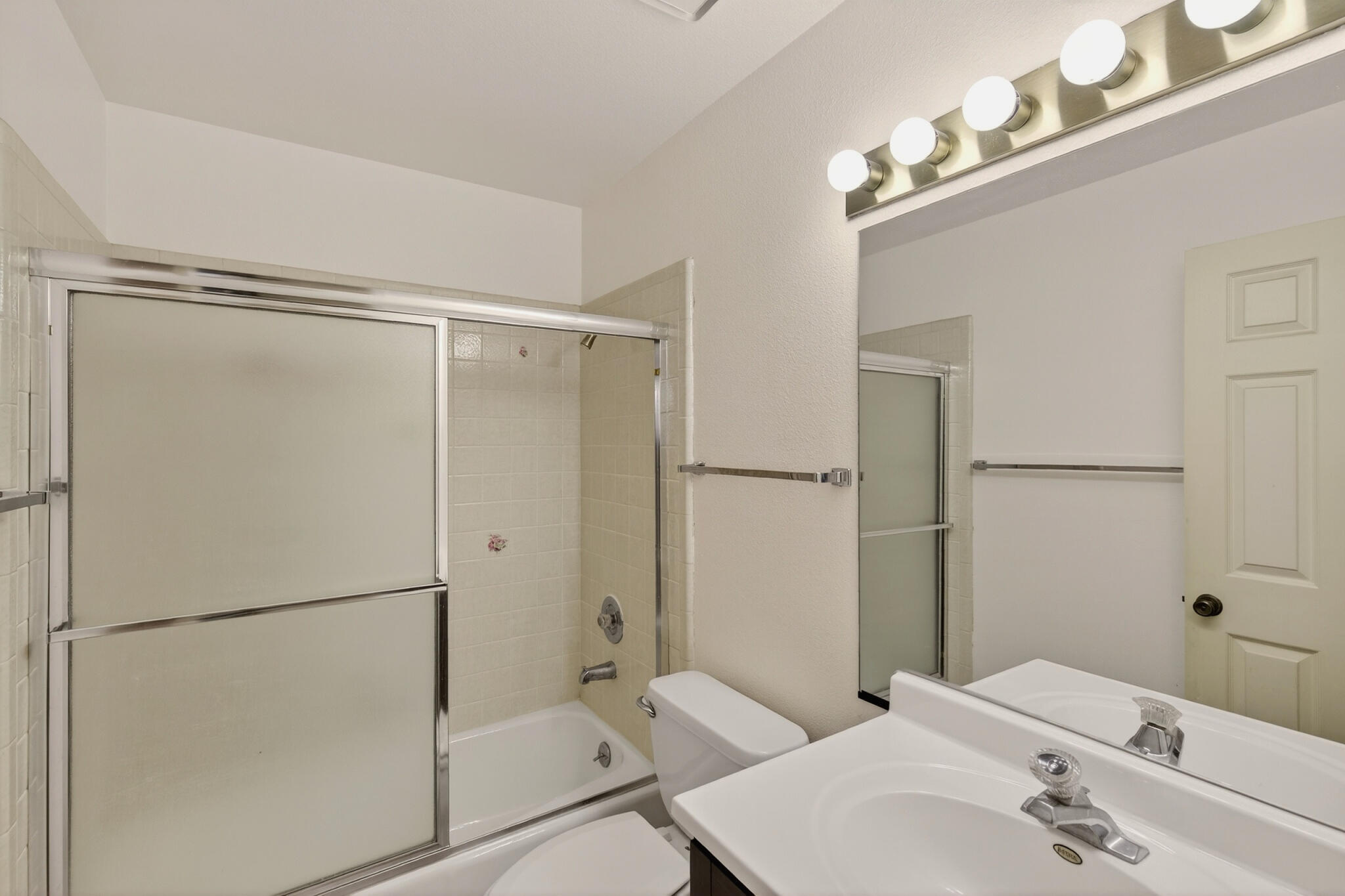 SUNNY VILLA TOWNHOMES - Residential