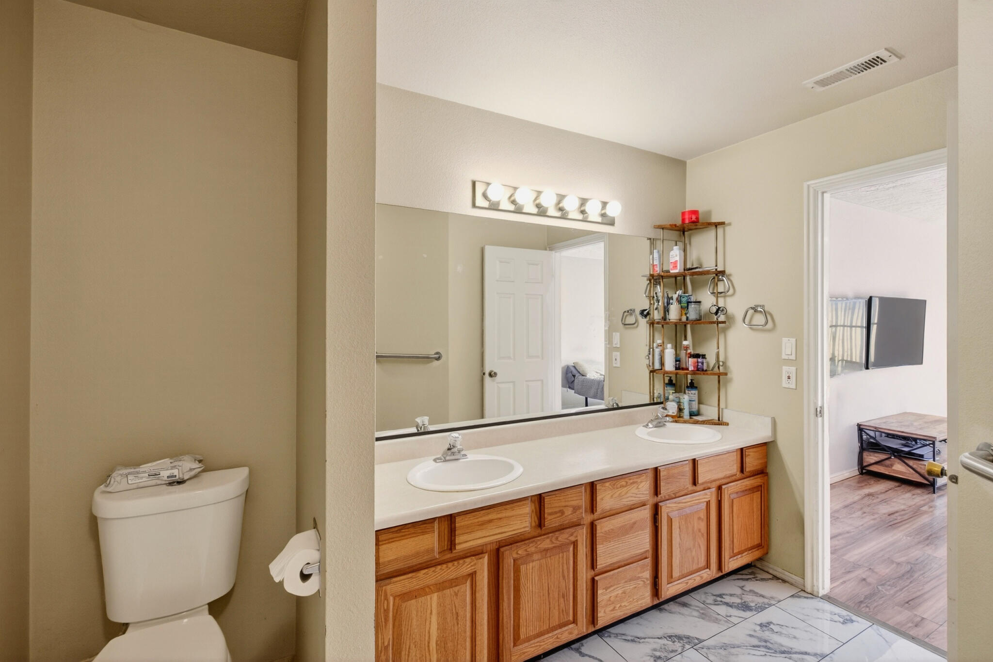 SUNNY VILLA TOWNHOMES - Residential