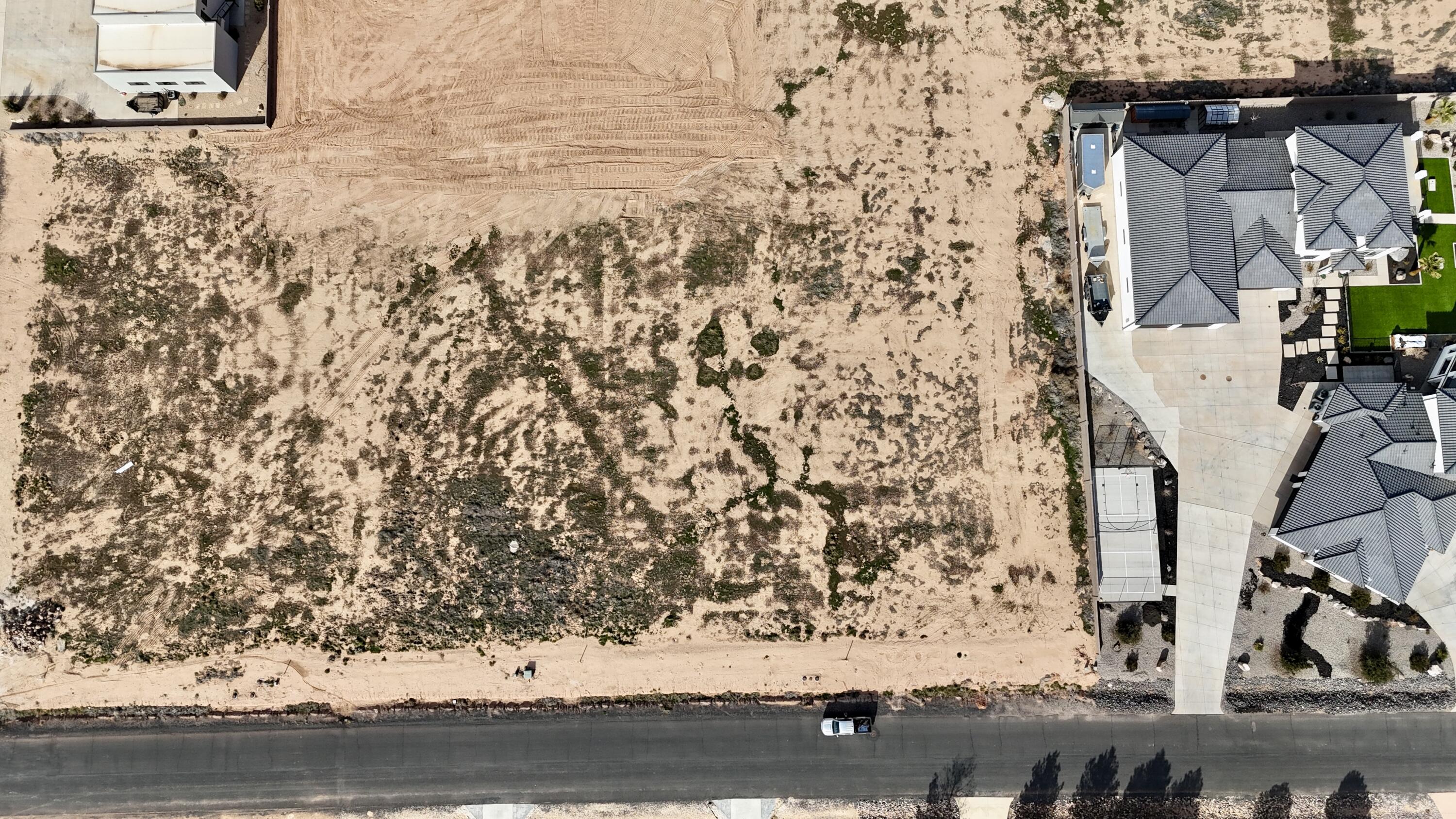 COPPER CLIFFS - Land