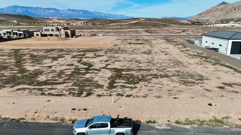 Tiny photo for 1310 W 4370 S, Hurricane, UT 84737 (MLS # 26-268457)