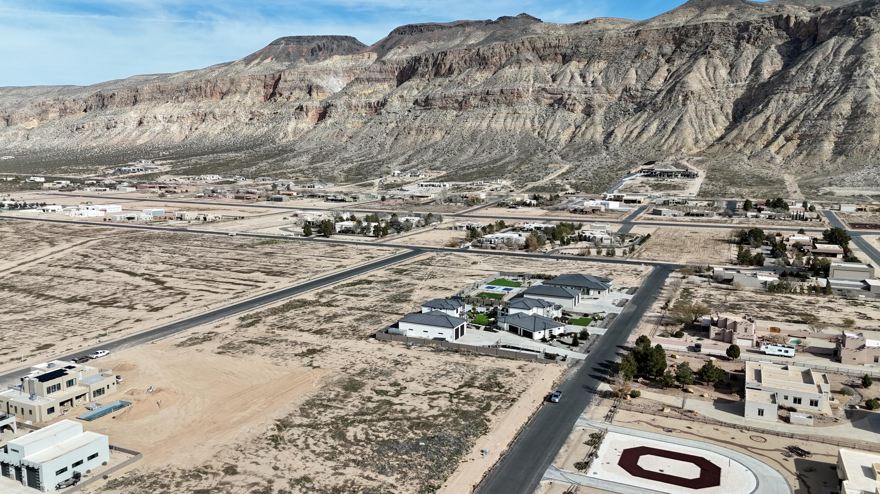 COPPER CLIFFS - Land