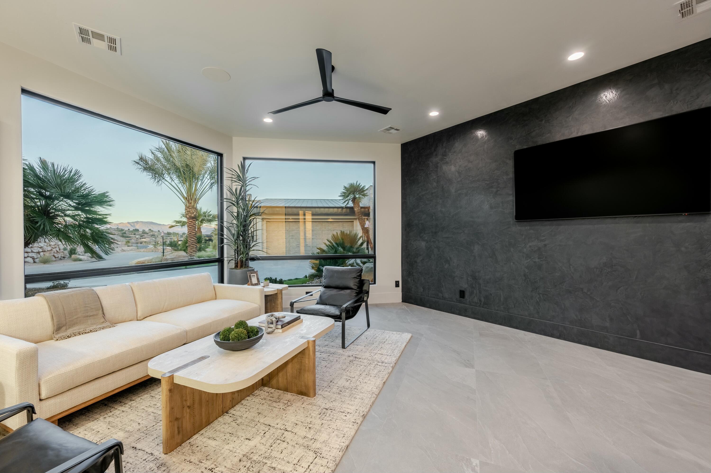 STONE CLIFF - Residential